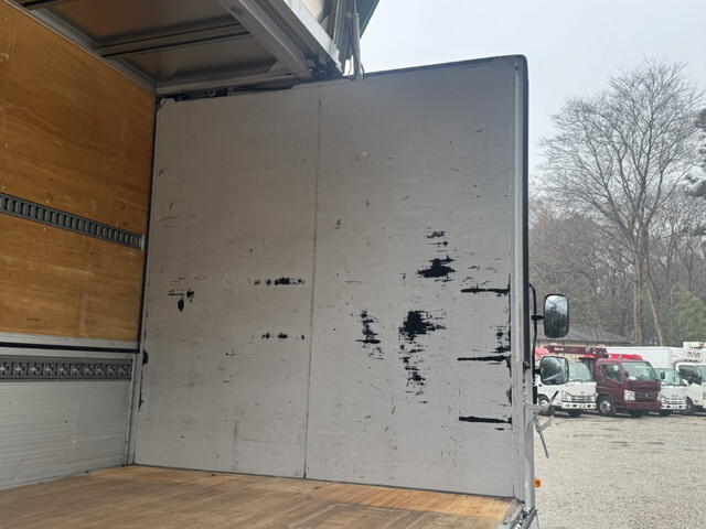 日野レンジャーアルミウイング中型（4t）[写真22]