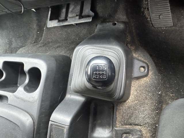 日野レンジャーアルミウイング中型（4t）[写真09]