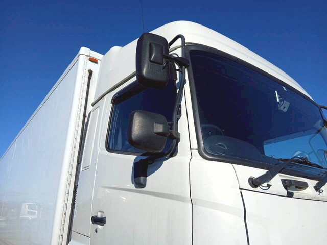 日野プロフィア冷凍車（冷蔵車）大型（10t）[写真19]