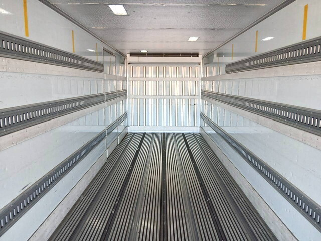 日野プロフィア冷凍車（冷蔵車）大型（10t）[写真25]