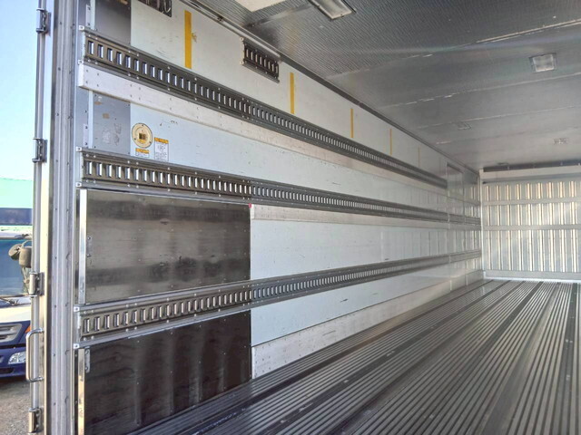 日野プロフィア冷凍車（冷蔵車）大型（10t）[写真26]