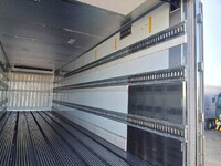 日野プロフィア冷凍車（冷蔵車）大型（10t）[写真28]