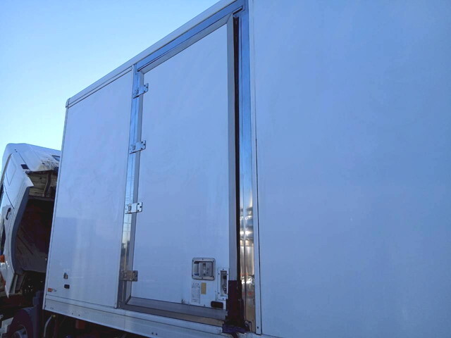 日野プロフィア冷凍車（冷蔵車）大型（10t）[写真38]
