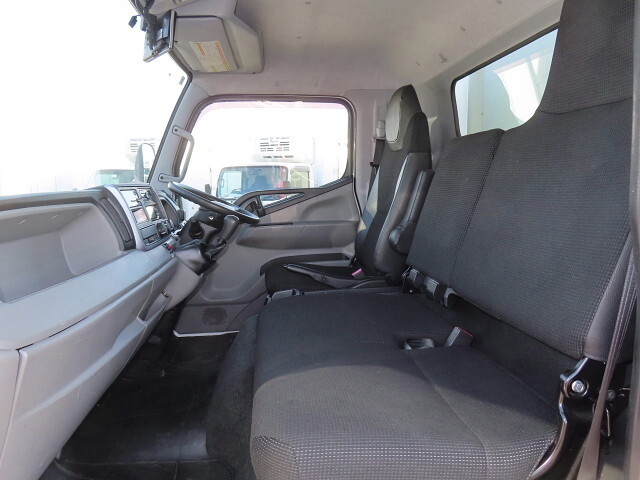 三菱ふそうキャンター冷凍車（冷蔵車）小型（2t・3t）[写真19]