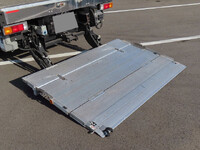 三菱ふそうキャンター冷凍車（冷蔵車）小型（2t・3t）[写真28]