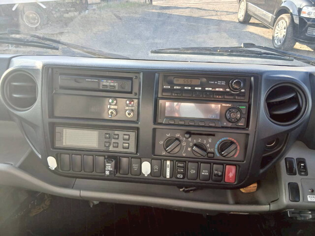 日野デュトロ冷凍車（冷蔵車）小型（2t・3t）[写真13]