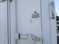 日野デュトロ冷凍車（冷蔵車）小型（2t・3t）[写真23]