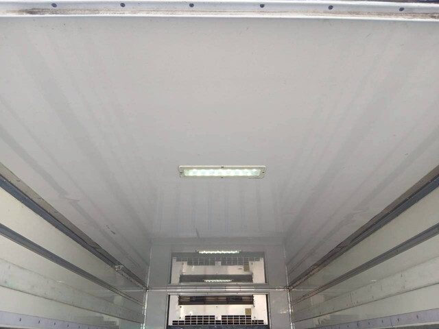 日野デュトロ冷凍車（冷蔵車）小型（2t・3t）[写真31]