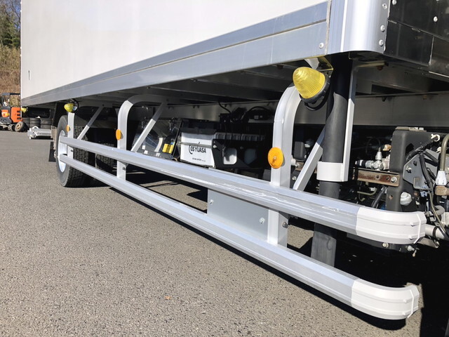 いすゞフォワード冷凍車（冷蔵車）中型（4t）[写真17]