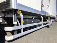 いすゞフォワード冷凍車（冷蔵車）中型（4t）[写真19]