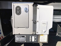 いすゞフォワード冷凍車（冷蔵車）中型（4t）[写真20]