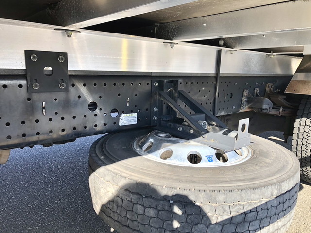 いすゞフォワード冷凍車（冷蔵車）中型（4t）[写真23]