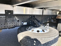 いすゞフォワード冷凍車（冷蔵車）中型（4t）[写真24]