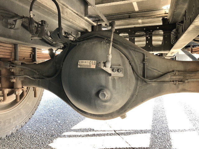 いすゞフォワード冷凍車（冷蔵車）中型（4t）[写真27]