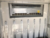 いすゞエルフ冷凍車（冷蔵車）小型（2t・3t）[写真14]