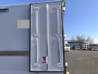 いすゞエルフ冷凍車（冷蔵車）小型（2t・3t）[写真16]