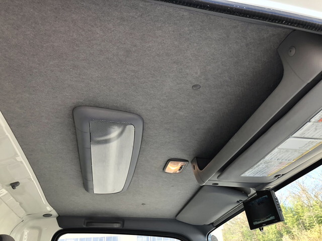 いすゞエルフ冷凍車（冷蔵車）小型（2t・3t）[写真28]