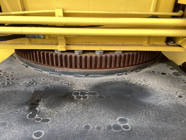 いすゞエルフ穴掘建柱車小型（2t・3t）[写真15]