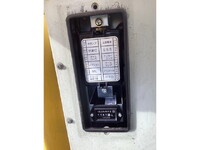 いすゞエルフ穴掘建柱車小型（2t・3t）[写真22]