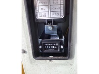 いすゞエルフ穴掘建柱車小型（2t・3t）[写真23]