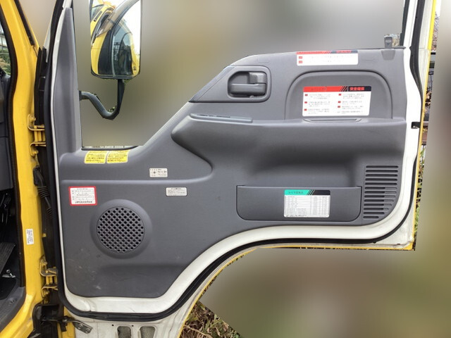 いすゞエルフ穴掘建柱車小型（2t・3t）[写真28]