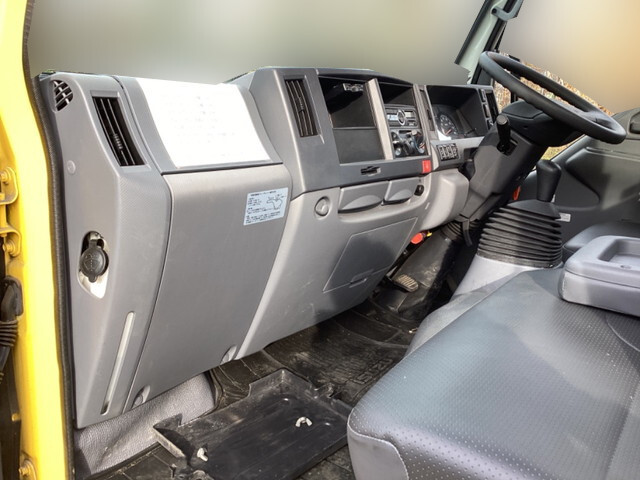 いすゞエルフ穴掘建柱車小型（2t・3t）[写真31]