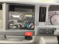 いすゞエルフ穴掘建柱車小型（2t・3t）[写真38]