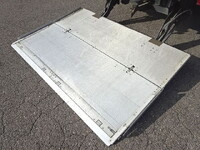 日野レンジャー冷凍車（冷蔵車）中型（4t）[写真14]