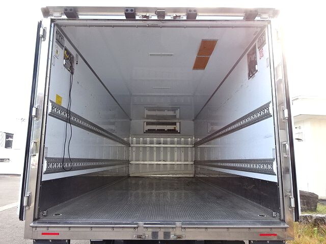 日野レンジャー冷凍車（冷蔵車）中型（4t）[写真15]