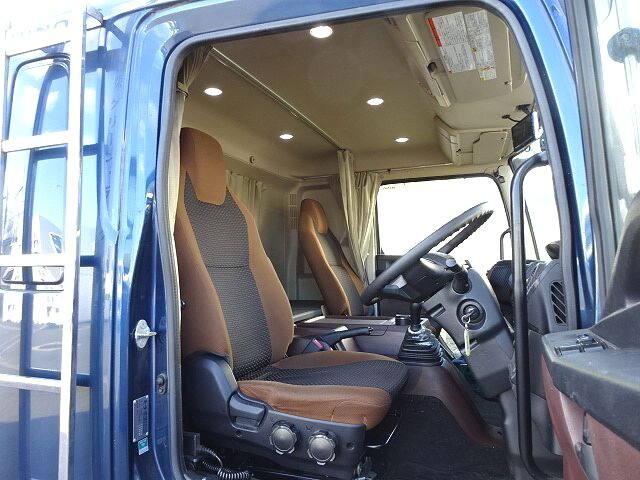 日野レンジャー冷凍車（冷蔵車）中型（4t）[写真34]