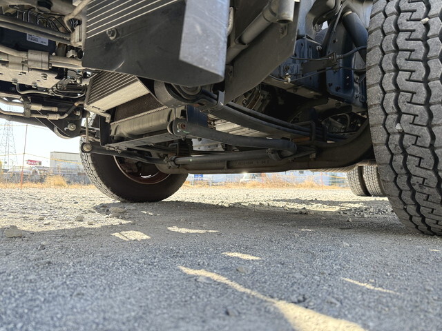 三菱ふそうキャンターアルミバン小型（2t・3t）[写真25]