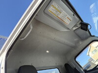 三菱ふそうキャンターアルミバン小型（2t・3t）[写真38]