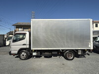 三菱ふそうキャンターアルミバン小型（2t・3t）[写真06]