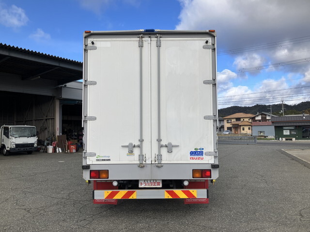 いすゞフォワードアルミウイング中型（4t）[写真11]