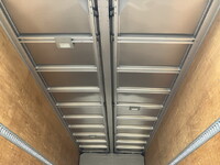 いすゞフォワードアルミウイング中型（4t）[写真16]