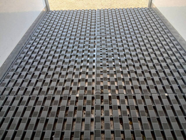 日産アトラス保冷バン小型（2t・3t）[写真14]