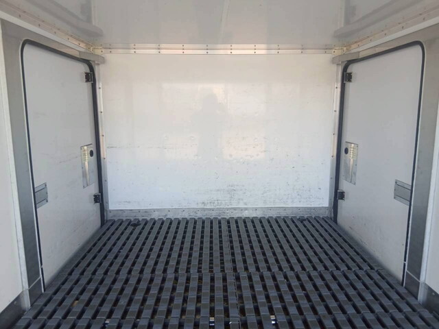 日産アトラス保冷バン小型（2t・3t）[写真16]