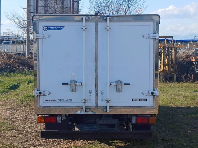 日産アトラス保冷バン小型（2t・3t）[写真05]