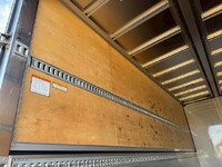 いすゞフォワードアルミウイング中型（4t）[写真12]