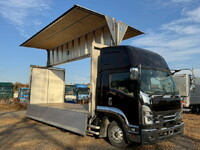 いすゞフォワードアルミウイング中型（4t）[写真01]