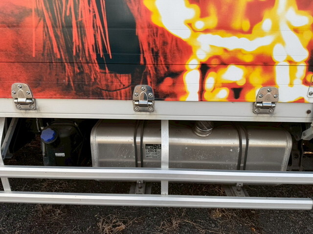 いすゞフォワードアルミウイング中型（4t）[写真20]