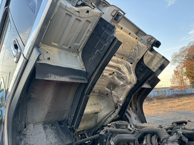 いすゞフォワードアルミウイング中型（4t）[写真37]