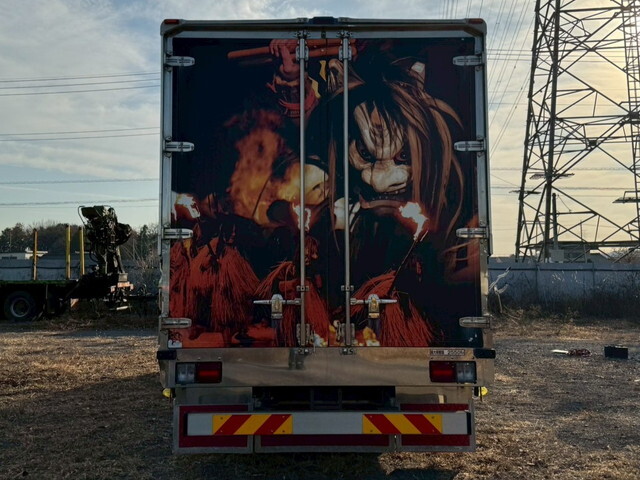 いすゞフォワードアルミウイング中型（4t）[写真06]