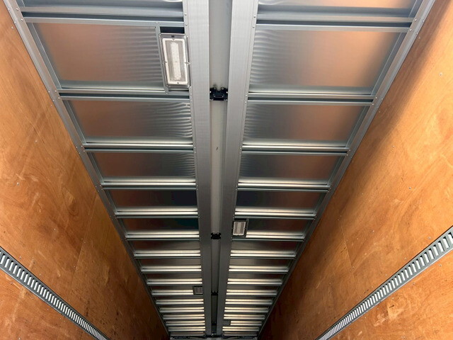 日野プロフィアアルミウイング大型（10t）[写真12]