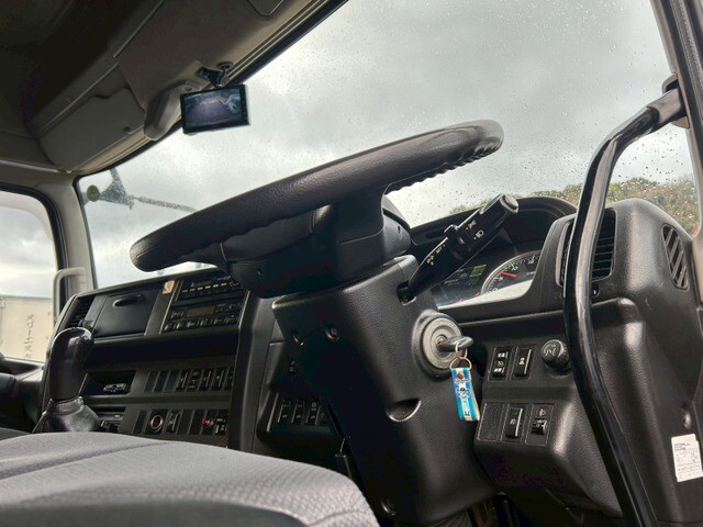 日野プロフィアアルミウイング大型（10t）[写真21]