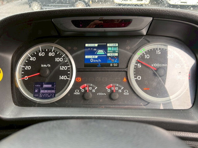 日野プロフィアアルミウイング大型（10t）[写真26]