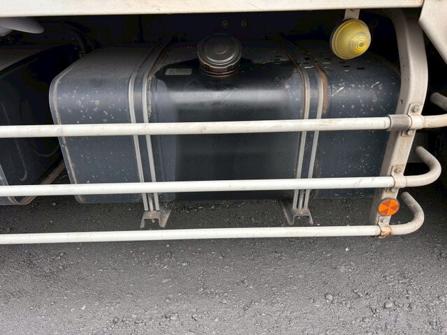 日野プロフィアアルミウイング大型（10t）[写真33]