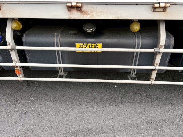 日野プロフィアアルミウイング大型（10t）[写真34]