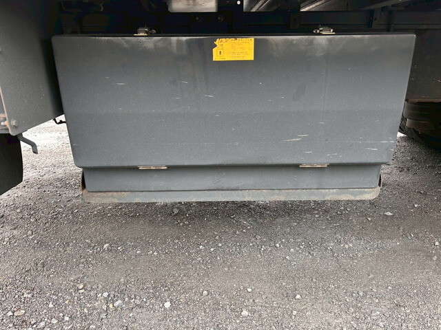 日野プロフィアアルミウイング大型（10t）[写真35]