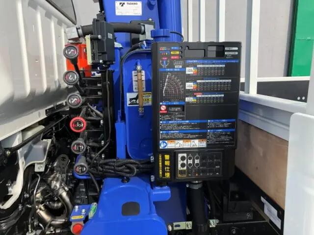 三菱ふそうキャンタークレーン4段小型（2t・3t）[写真20]